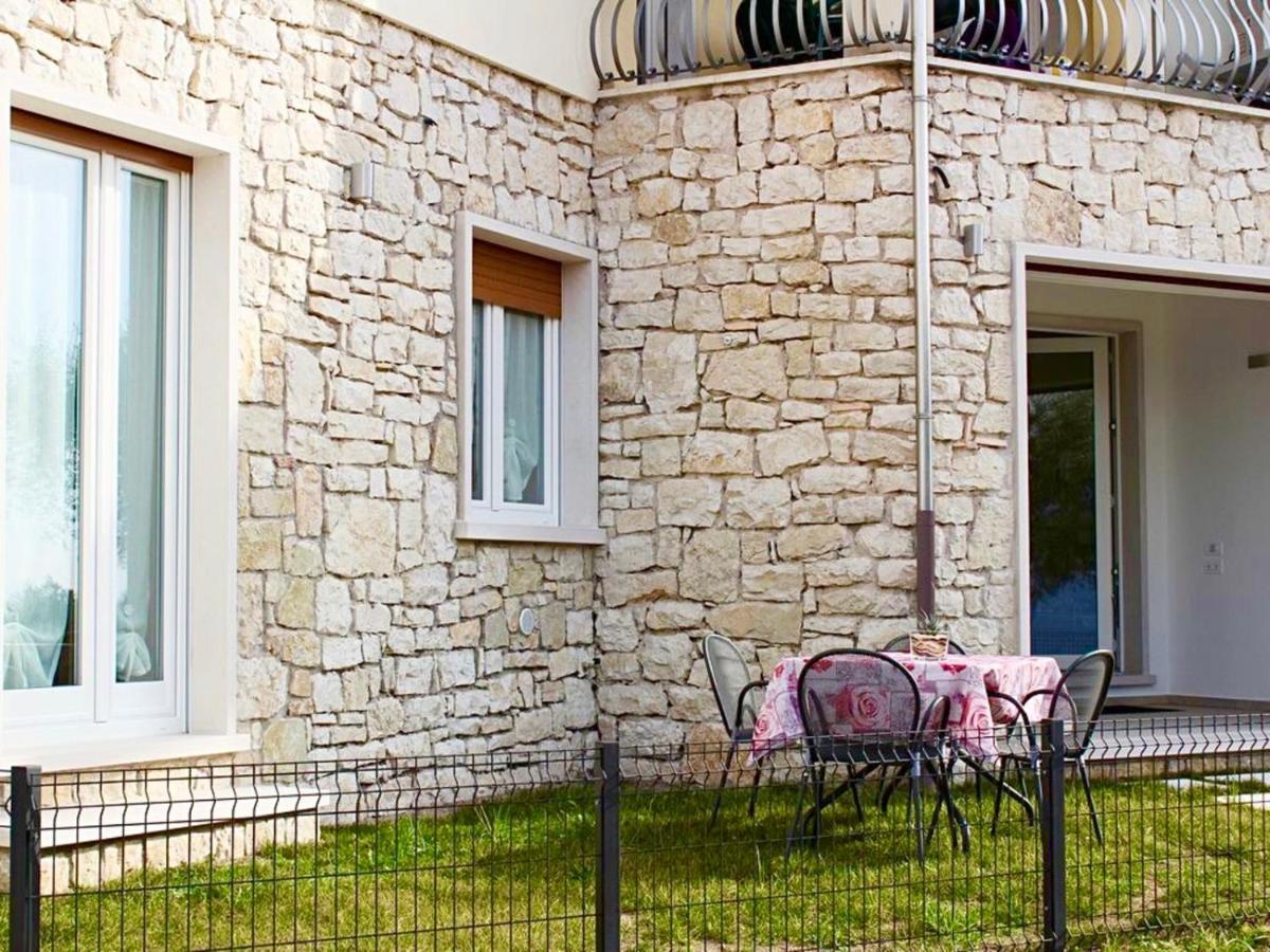 Cosy Torri Apartments Torri Del Benaco Luaran gambar