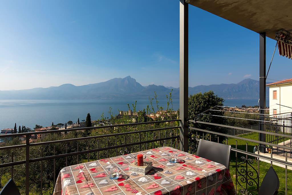 Cosy Torri Apartments Torri Del Benaco Luaran gambar