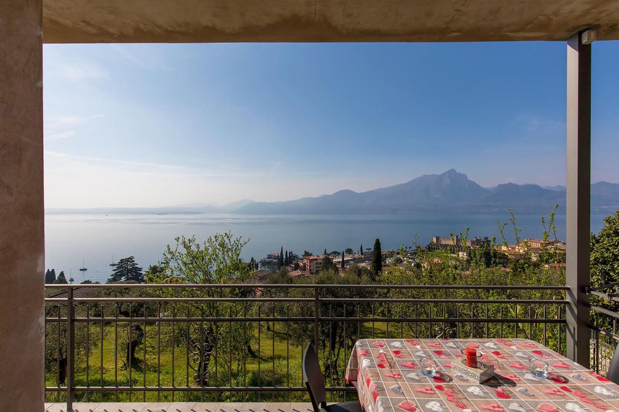 Cosy Torri Apartments Torri Del Benaco Luaran gambar